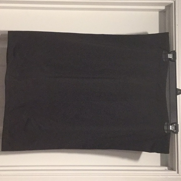 Skirt - Picture 1 of 2